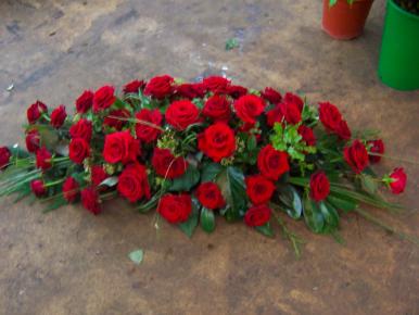 Send Roses to Pakistan on Valentine's Day 2013